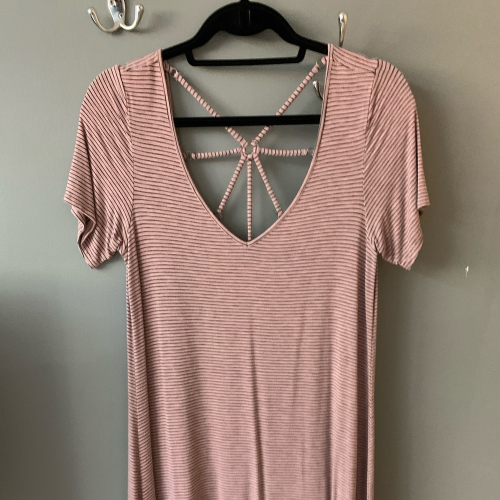 Super soft casual T-shirt dress.